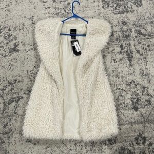 Faux fur sleeveless duster/vest/jacket